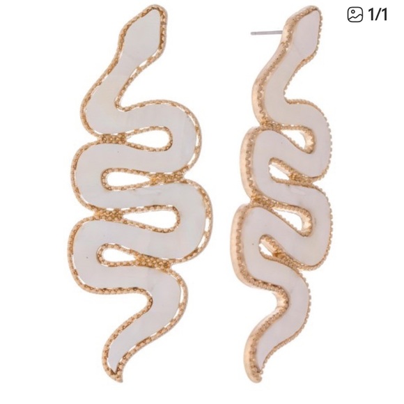 fabric Jewelry - NWT fab’rik MOP Snake Drop Earrings Gold Edgy Chic 3”